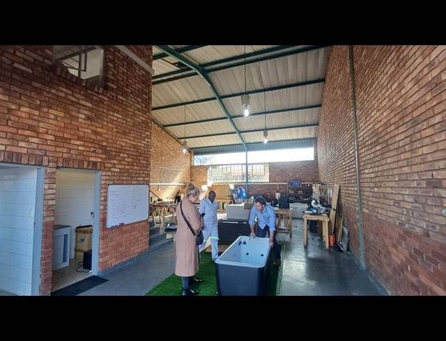 INDUSTRIAL PROPERTY TO RENT IN HENNOPSPARK